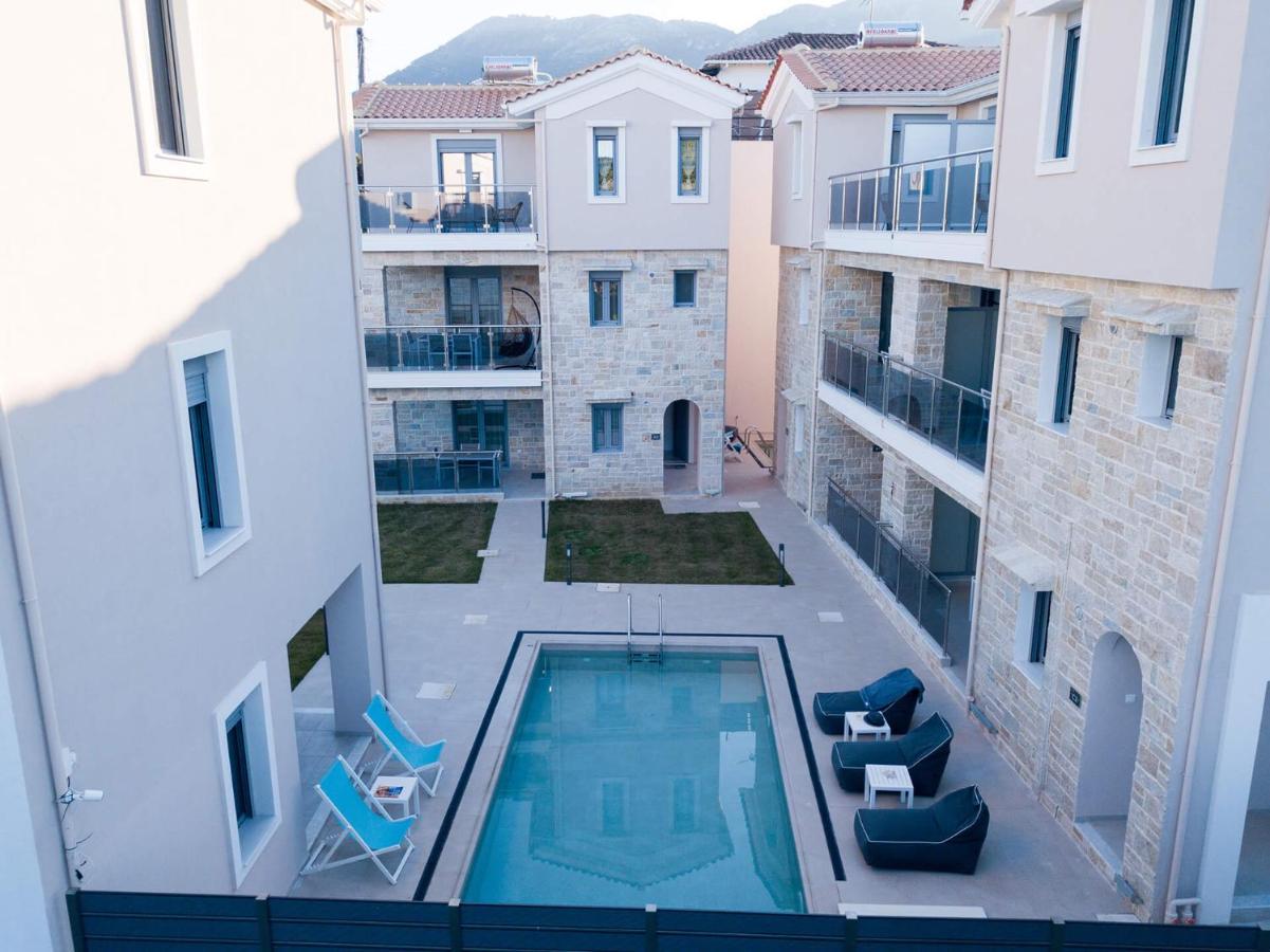 Momento Luxury Apartments Walking Distance From The Beach Nikiána Kültér fotó