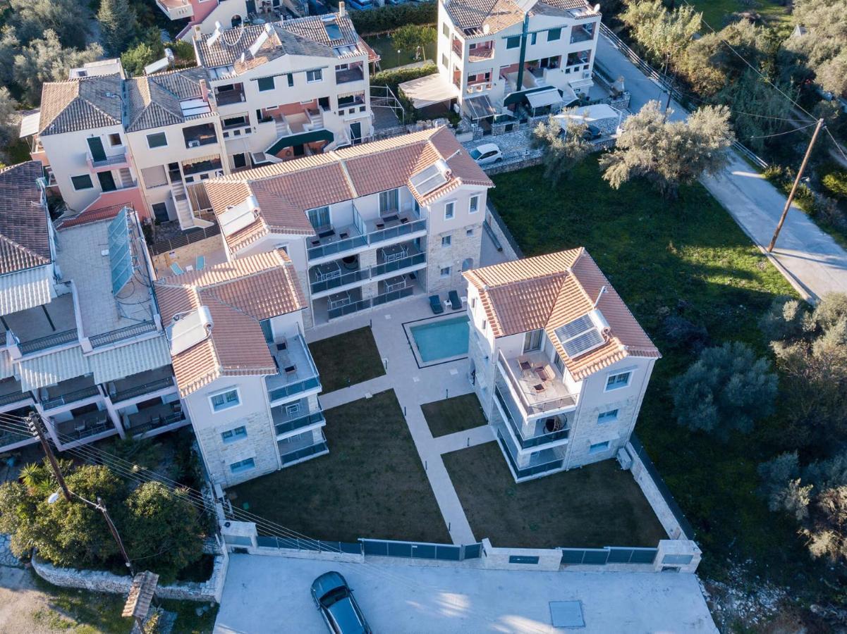 Momento Luxury Apartments Walking Distance From The Beach Nikiána Kültér fotó