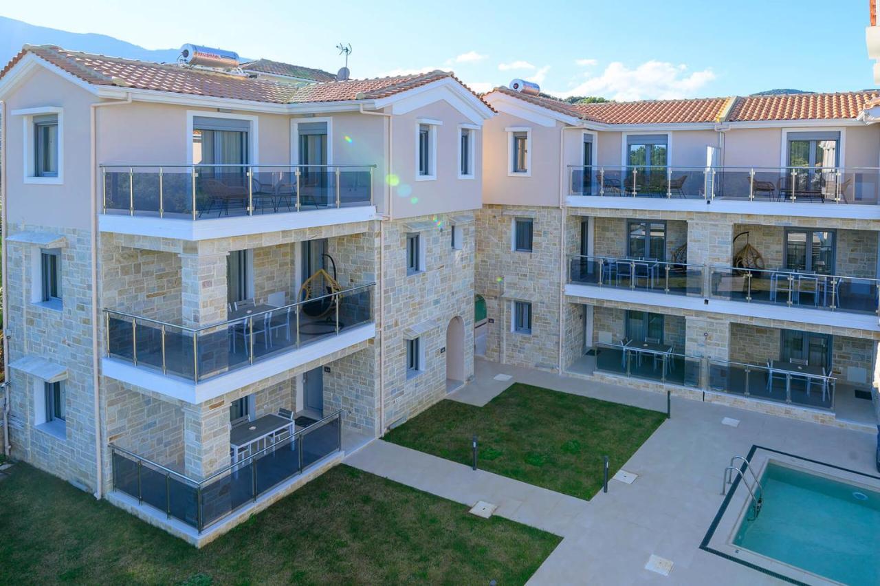 Momento Luxury Apartments Walking Distance From The Beach Nikiána Kültér fotó