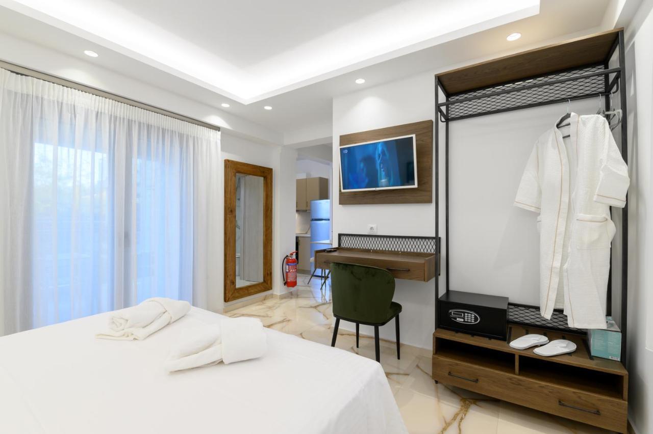 Momento Luxury Apartments Walking Distance From The Beach Nikiána Kültér fotó