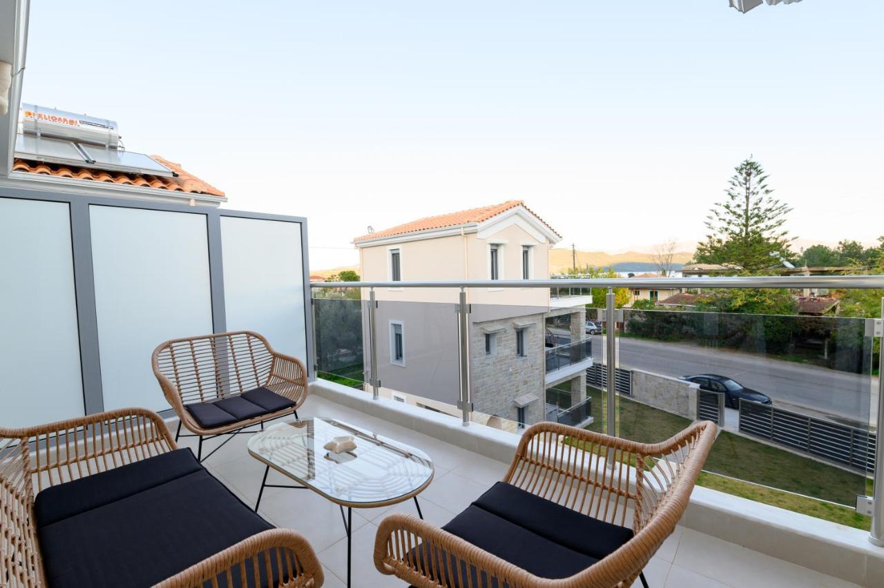 Momento Luxury Apartments Walking Distance From The Beach Nikiána Kültér fotó